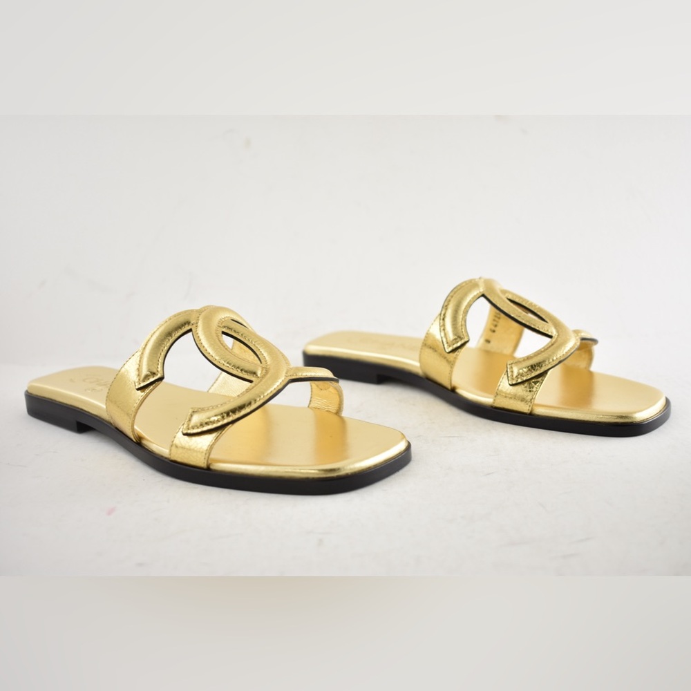 Chanel 26S Golden Gold Cracked Leather XL CC Logo Mule Slide Flat Sandal 37 - Picture 4 of 16